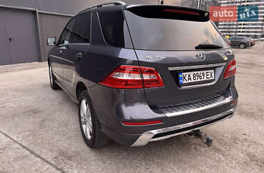 Внедорожник / Кроссовер Mercedes-Benz M-Class 2013 в Киеве