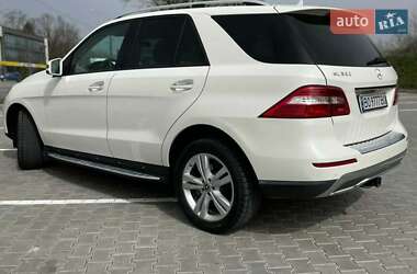 Внедорожник / Кроссовер Mercedes-Benz M-Class 2013 в 