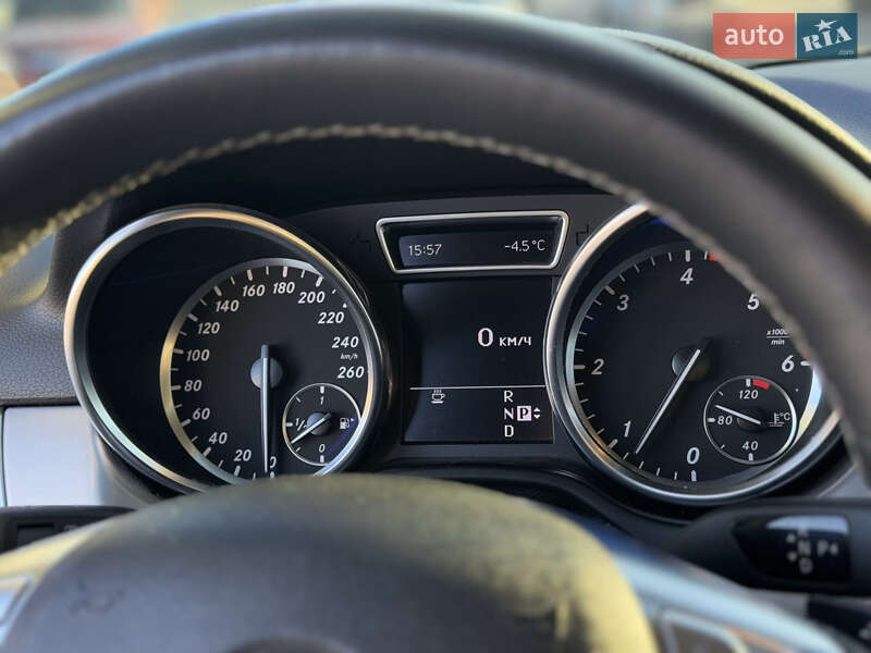 Внедорожник / Кроссовер Mercedes-Benz M-Class 2012 в Хмельницком