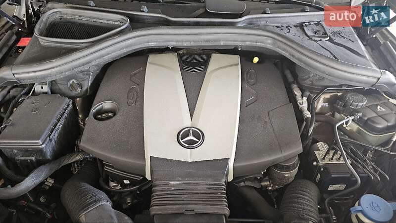 Внедорожник / Кроссовер Mercedes-Benz M-Class 2013 в Киеве
