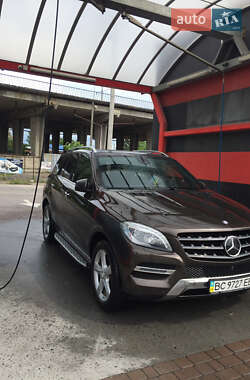 Внедорожник / Кроссовер Mercedes-Benz M-Class 2014 в 