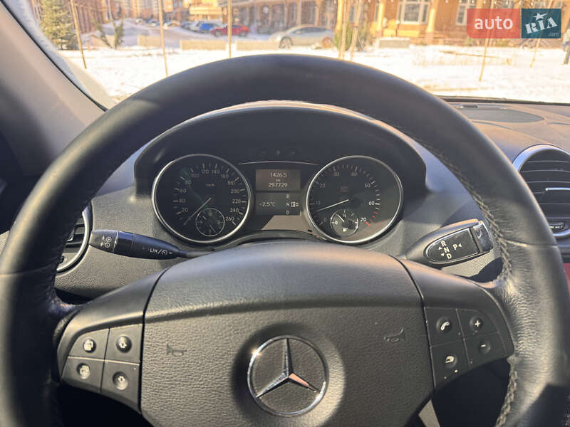 Внедорожник / Кроссовер Mercedes-Benz M-Class 2006 в Киеве