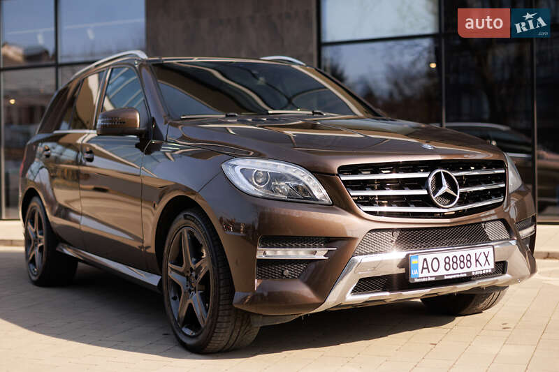 Внедорожник / Кроссовер Mercedes-Benz M-Class 2011 в Ужгороде