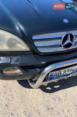 Внедорожник / Кроссовер Mercedes-Benz M-Class 2005 в 