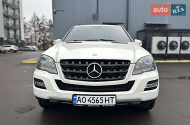 Внедорожник / Кроссовер Mercedes-Benz M-Class 2011 в 