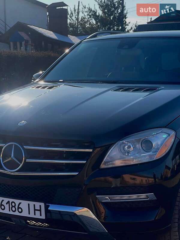 Внедорожник / Кроссовер Mercedes-Benz M-Class 2011 в Косове