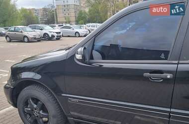 Внедорожник / Кроссовер Mercedes-Benz M-Class 2004 в Киеве