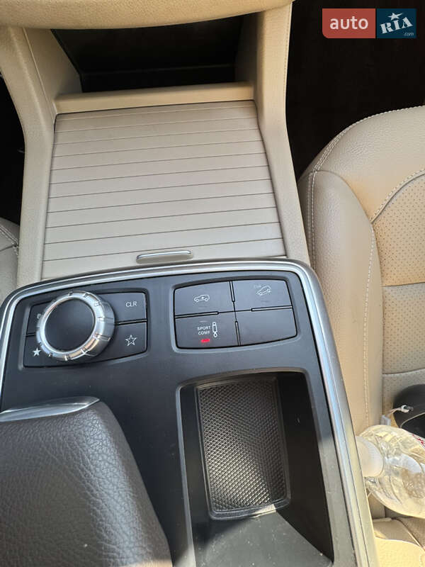 Позашляховик / Кросовер Mercedes-Benz M-Class 2013 в Львові