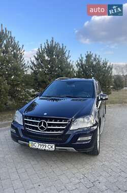 Внедорожник / Кроссовер Mercedes-Benz M-Class 2011 в 