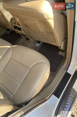 Внедорожник / Кроссовер Mercedes-Benz M-Class 2011 в 