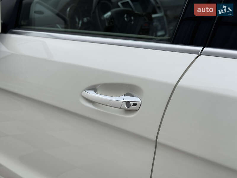 Внедорожник / Кроссовер Mercedes-Benz M-Class 2012 в Летичеве