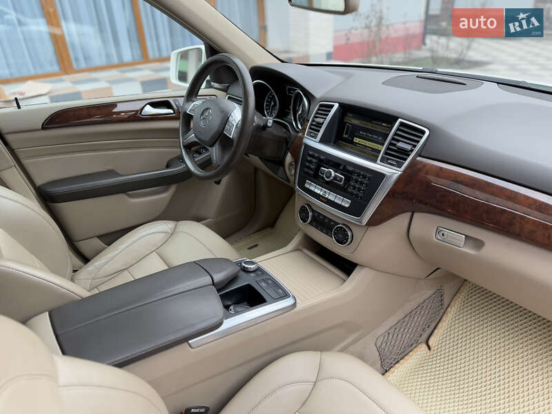 Внедорожник / Кроссовер Mercedes-Benz M-Class 2012 в Летичеве