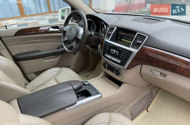 Внедорожник / Кроссовер Mercedes-Benz M-Class 2012 в 