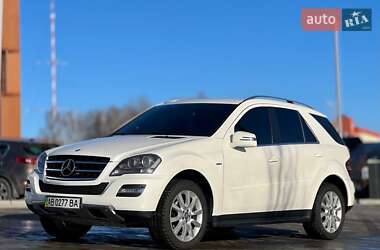 Mercedes-Benz M-Class 2010 Mercedes-Benz M-Class 2010