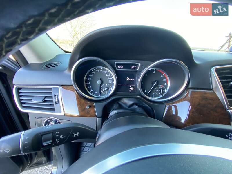 Внедорожник / Кроссовер Mercedes-Benz M-Class 2011 в Росошанах