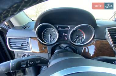 Внедорожник / Кроссовер Mercedes-Benz M-Class 2011 в 