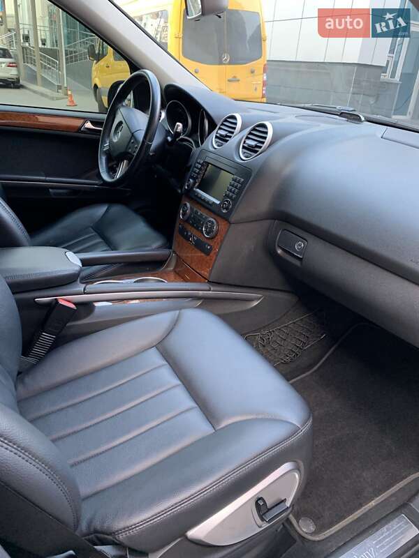 Внедорожник / Кроссовер Mercedes-Benz M-Class 2008 в Киеве