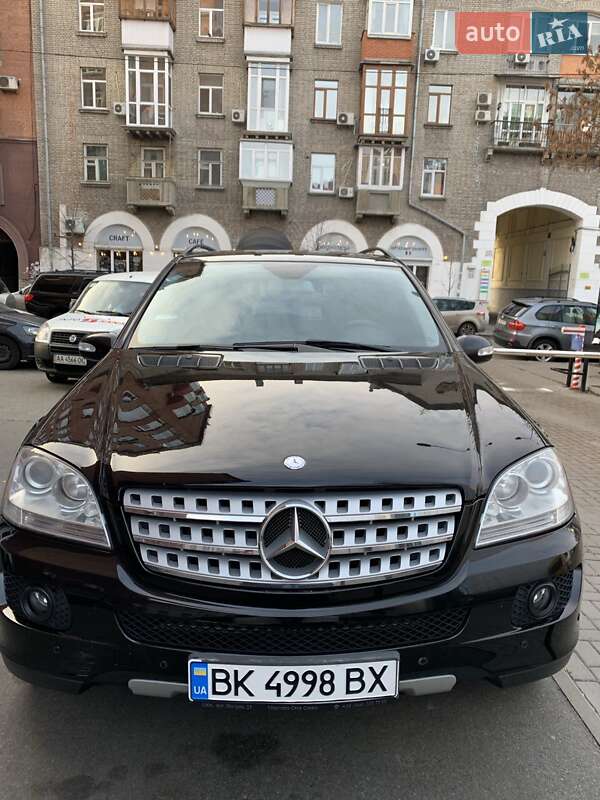 Внедорожник / Кроссовер Mercedes-Benz M-Class 2008 в Киеве