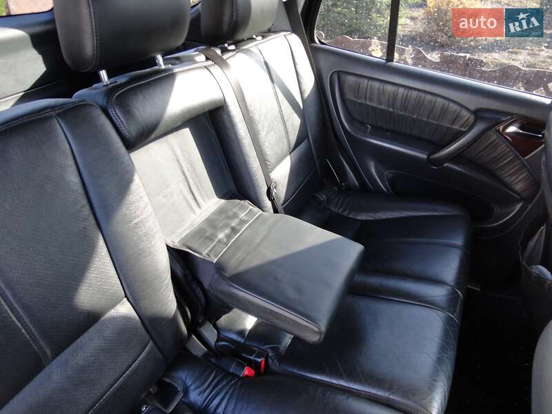 Позашляховик / Кросовер Mercedes-Benz M-Class 2004 в Люботині