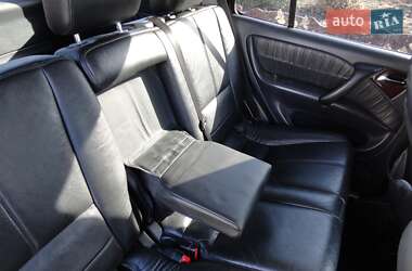 Внедорожник / Кроссовер Mercedes-Benz M-Class 2004 в 