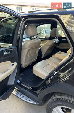 Внедорожник / Кроссовер Mercedes-Benz M-Class 2012 в 