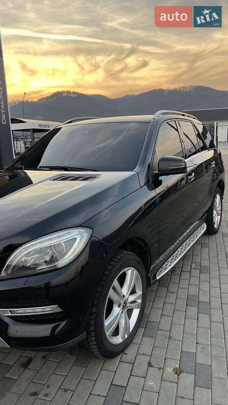 Внедорожник / Кроссовер Mercedes-Benz M-Class 2012 в Хусте