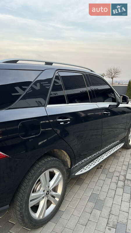 Внедорожник / Кроссовер Mercedes-Benz M-Class 2012 в Хусте