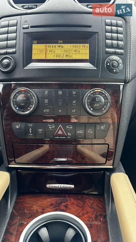 Внедорожник / Кроссовер Mercedes-Benz M-Class 2010 в Одессе