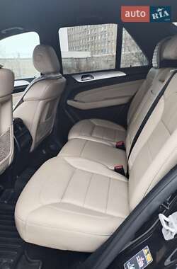 Позашляховик / Кросовер Mercedes-Benz M-Class 2014 в 