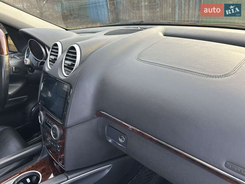 Внедорожник / Кроссовер Mercedes-Benz M-Class 2008 в Черкассах