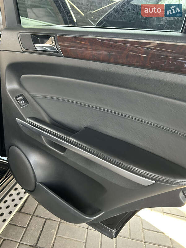 Внедорожник / Кроссовер Mercedes-Benz M-Class 2008 в Черкассах