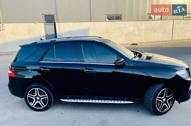 Внедорожник / Кроссовер Mercedes-Benz M-Class 2014 в 