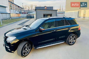 Внедорожник / Кроссовер Mercedes-Benz M-Class 2014 в 