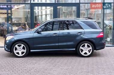 Внедорожник / Кроссовер Mercedes-Benz M-Class 2014 в 