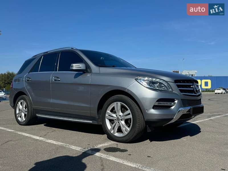 Внедорожник / Кроссовер Mercedes-Benz M-Class 2013 в Днепре