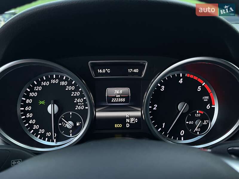 Внедорожник / Кроссовер Mercedes-Benz M-Class 2013 в Киеве