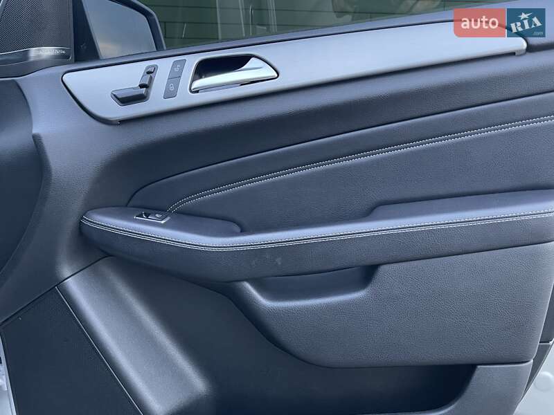 Внедорожник / Кроссовер Mercedes-Benz M-Class 2013 в Киеве
