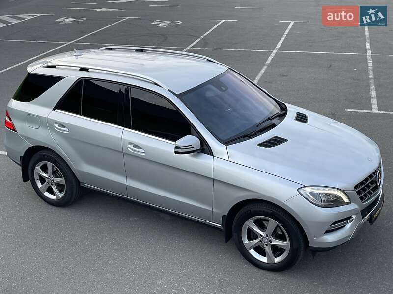 Внедорожник / Кроссовер Mercedes-Benz M-Class 2013 в Киеве