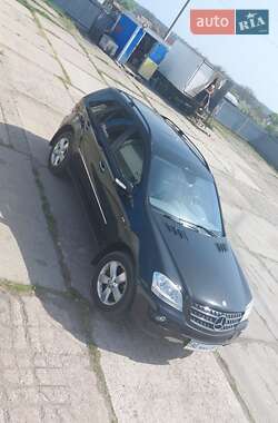 Внедорожник / Кроссовер Mercedes-Benz M-Class 2006 в 