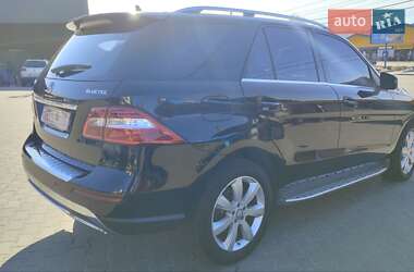 Внедорожник / Кроссовер Mercedes-Benz M-Class 2015 в 