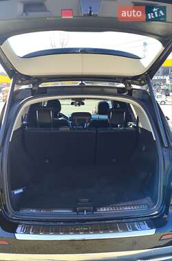 Внедорожник / Кроссовер Mercedes-Benz M-Class 2015 в 