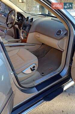 Внедорожник / Кроссовер Mercedes-Benz M-Class 2008 в 