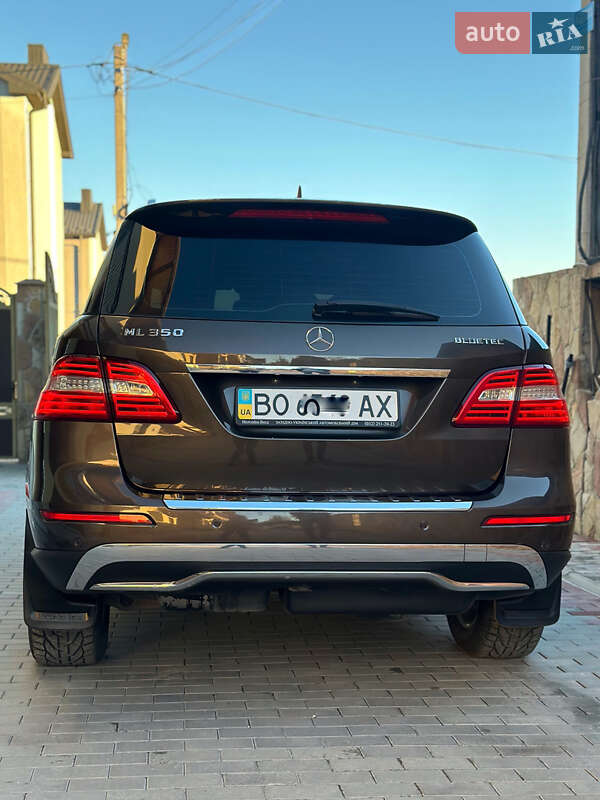 Внедорожник / Кроссовер Mercedes-Benz M-Class 2013 в Тернополе