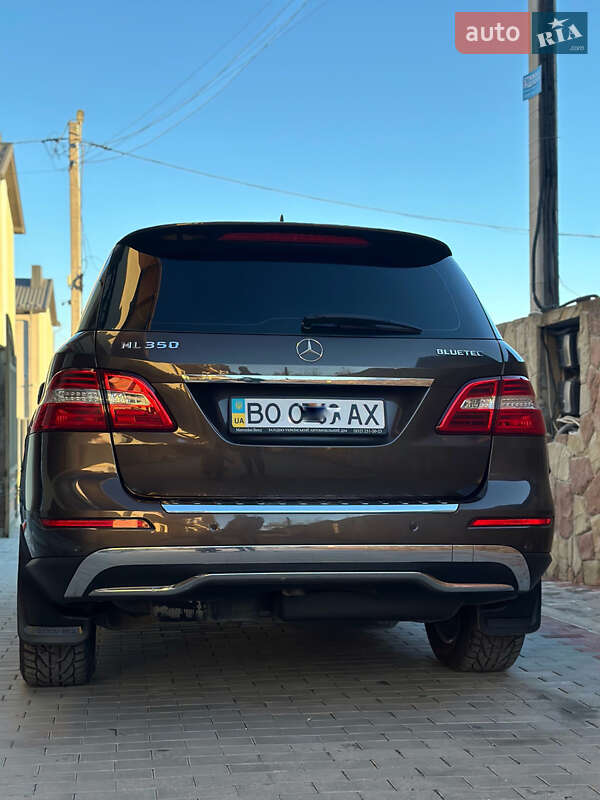Внедорожник / Кроссовер Mercedes-Benz M-Class 2013 в Тернополе