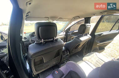 Позашляховик / Кросовер Mercedes-Benz M-Class 2006 в 