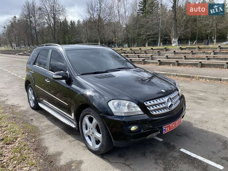 Позашляховик / Кросовер Mercedes-Benz M-Class 2006 в Рівному