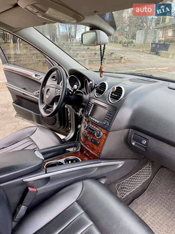 Позашляховик / Кросовер Mercedes-Benz M-Class 2006 в Рівному