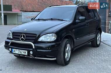Внедорожник / Кроссовер Mercedes-Benz M-Class 1999 в 
