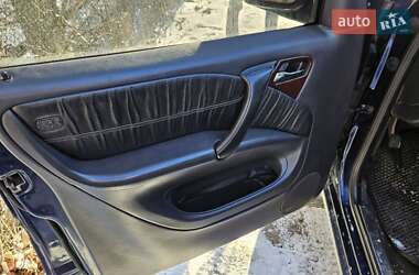 Внедорожник / Кроссовер Mercedes-Benz M-Class 2000 в 