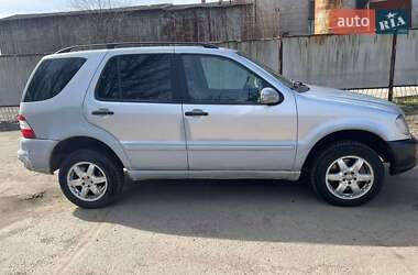 Внедорожник / Кроссовер Mercedes-Benz M-Class 2004 в 